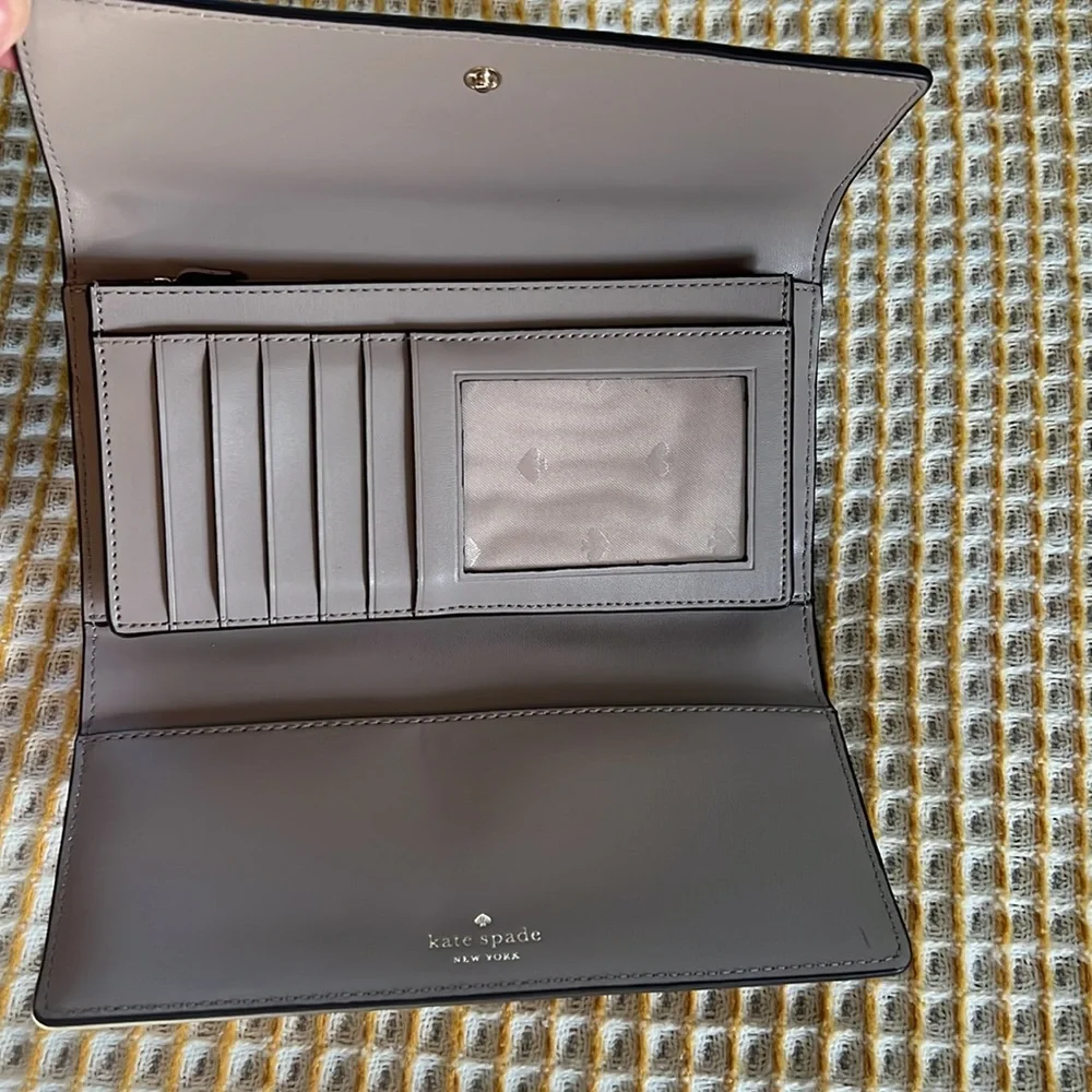 Kate Spade Wallet - Picture 4 of 7
